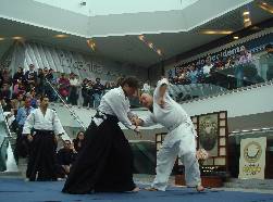 Descripcin: Descripcin: C:\xampp\htdocs\embajadajaponfinal\ESP\boletines\2011\20110418_archivos\image008.jpg